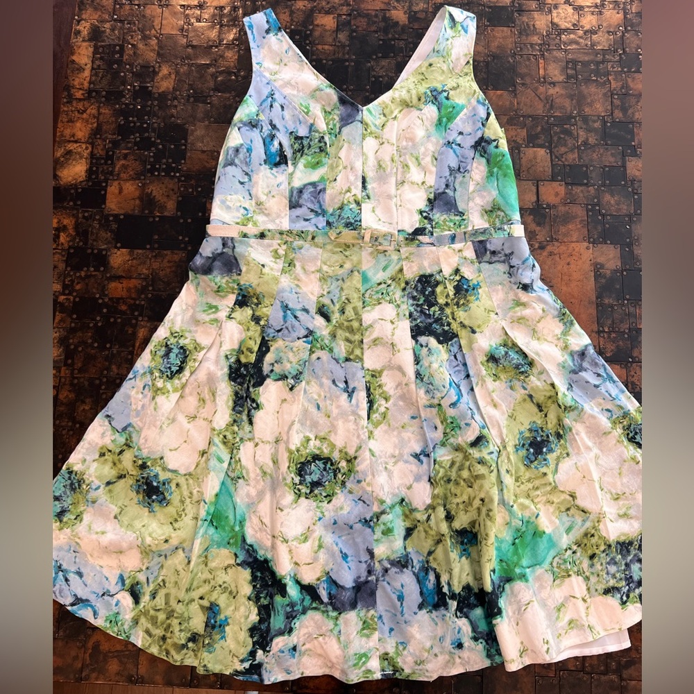 Jessica Howard Belted White and Green Dress